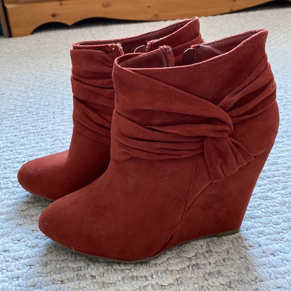 Suede wedge heels - Picture 2 of 4